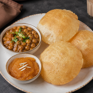 Halwa Puri Breakfast Platter (Chana + Halwa + 3 Puri)